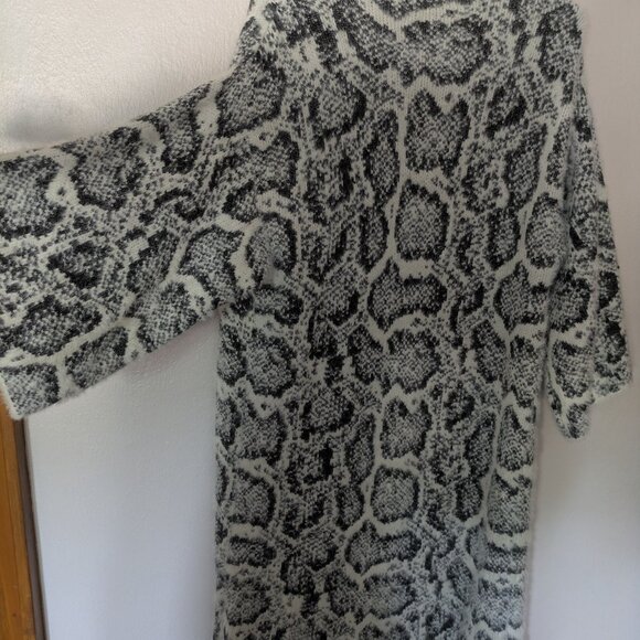 Akemi + Kin | Anthropologie Cardigan - Picture 6 of 6